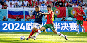 2024年欧洲杯半决赛法国对阵葡萄牙的比赛精彩瞬间